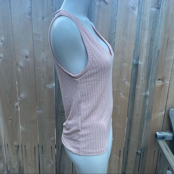 MANGO ribbed sleeveless V neck top in soft pink size small NWT - Picture 7 of 15